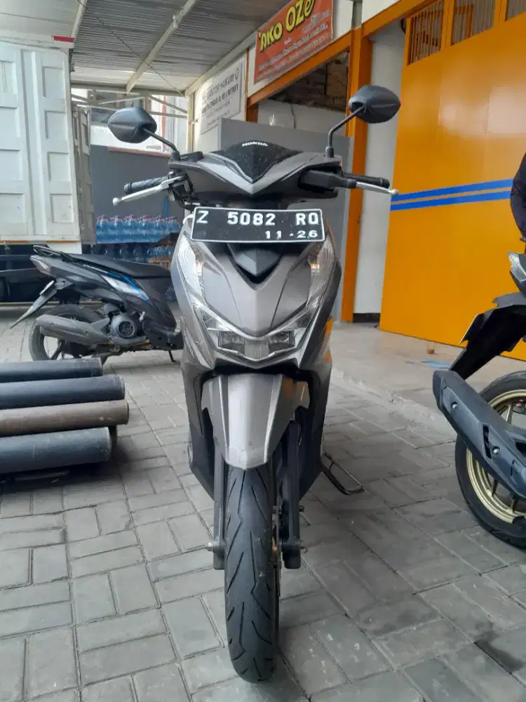 Beat deluxe brown 2021