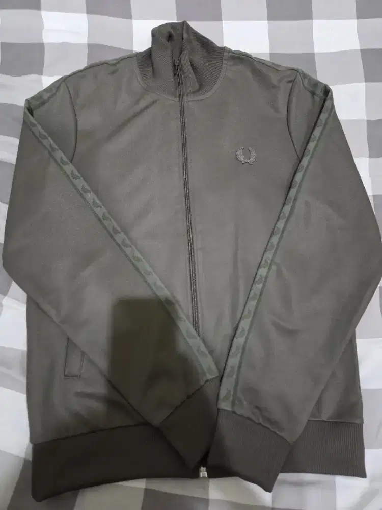 Jaket Fred Perry Size S (Original)