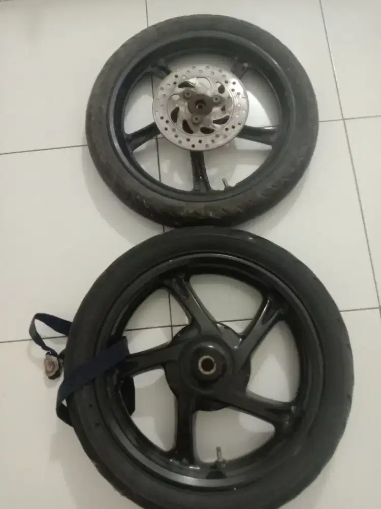 Jual sepasang velg ori Mio soul GT