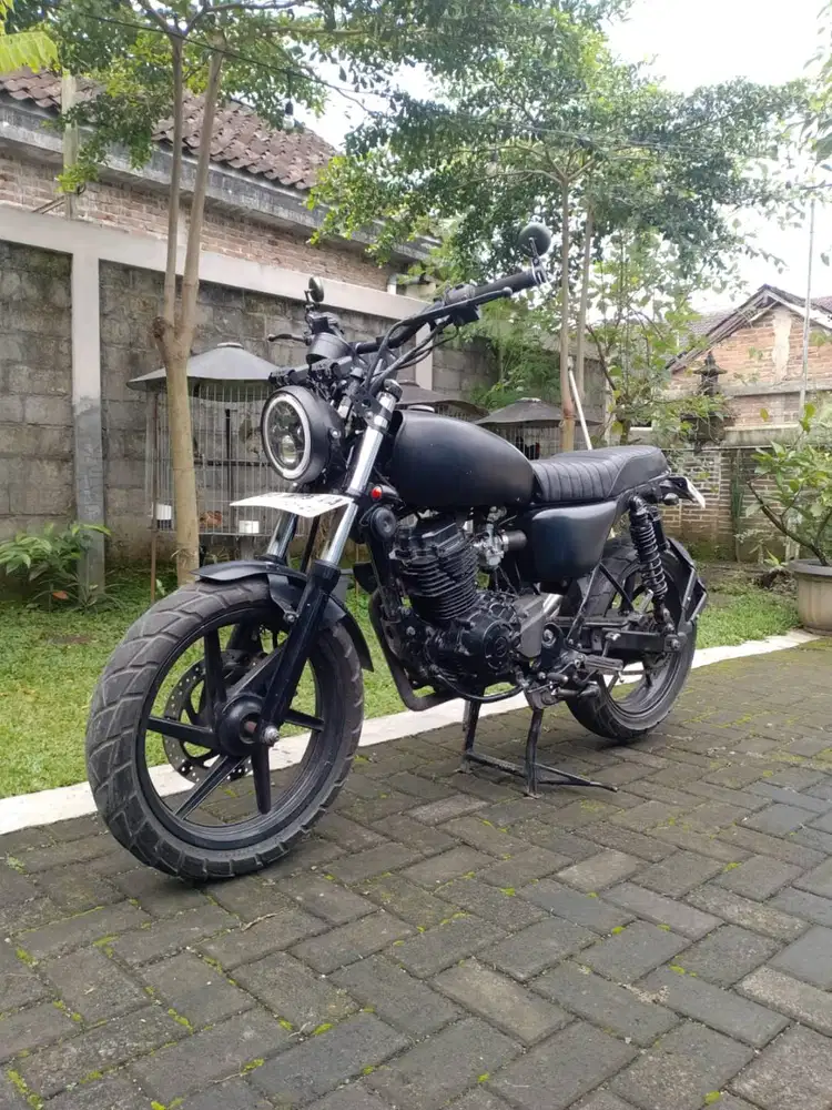 motor custom (yamaha byson 1014)