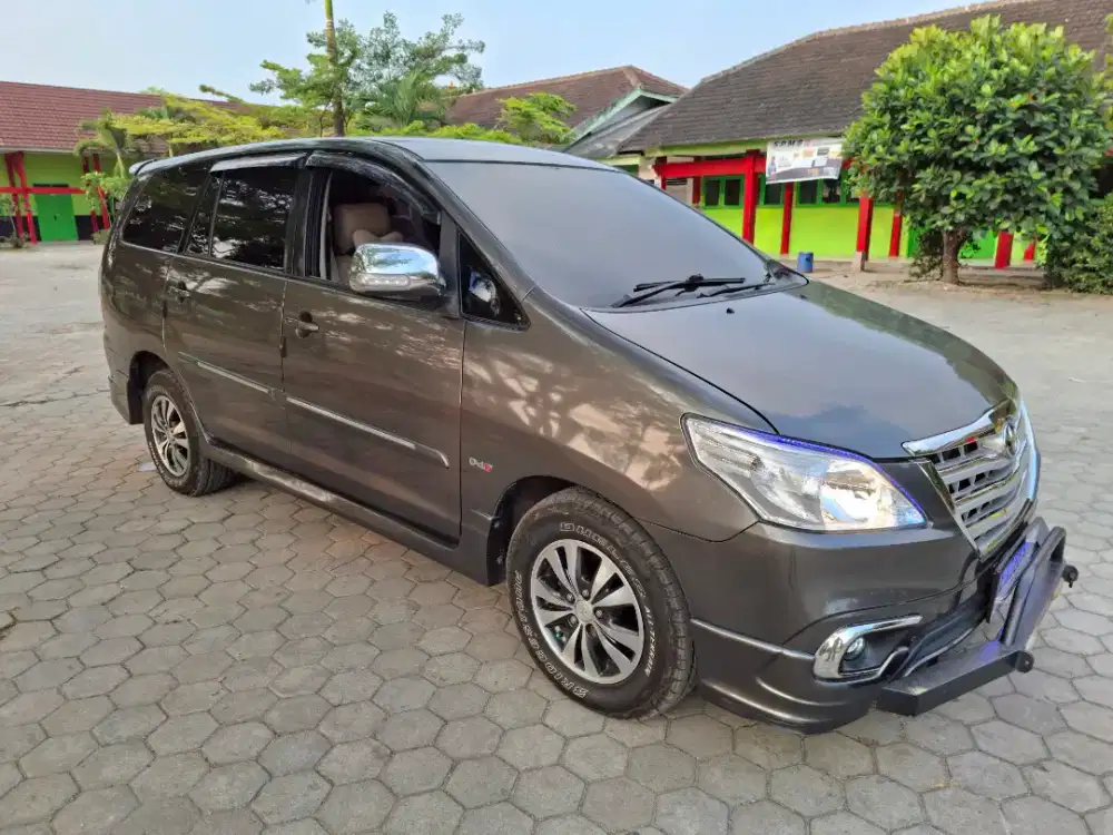 Toyota Kijang Innova Diesel AT