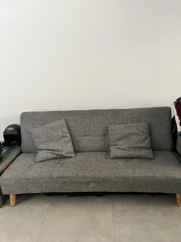 Sofa bed minimalis