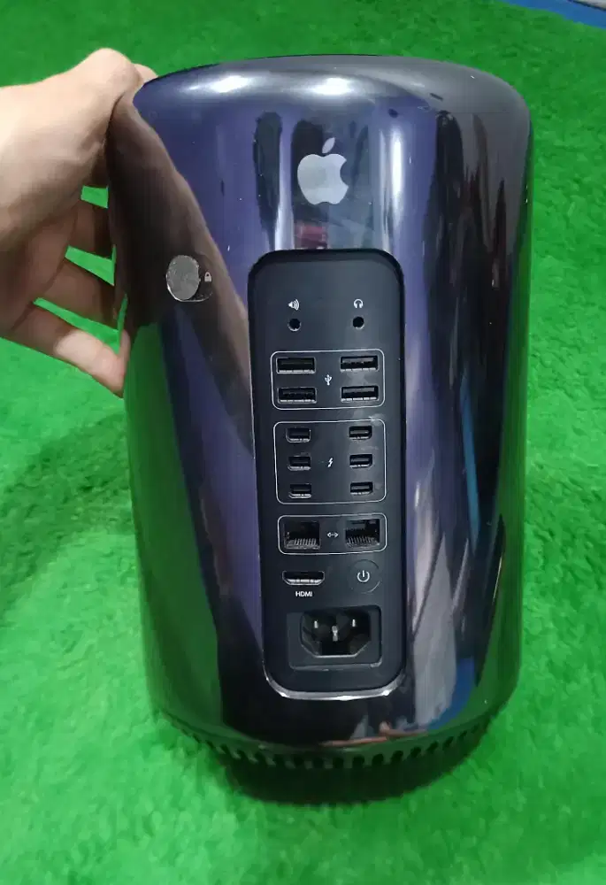 Apple Mac Pro 2013 Late Tabung Intel Xeon E5 6-Core 16/256 CPU Server