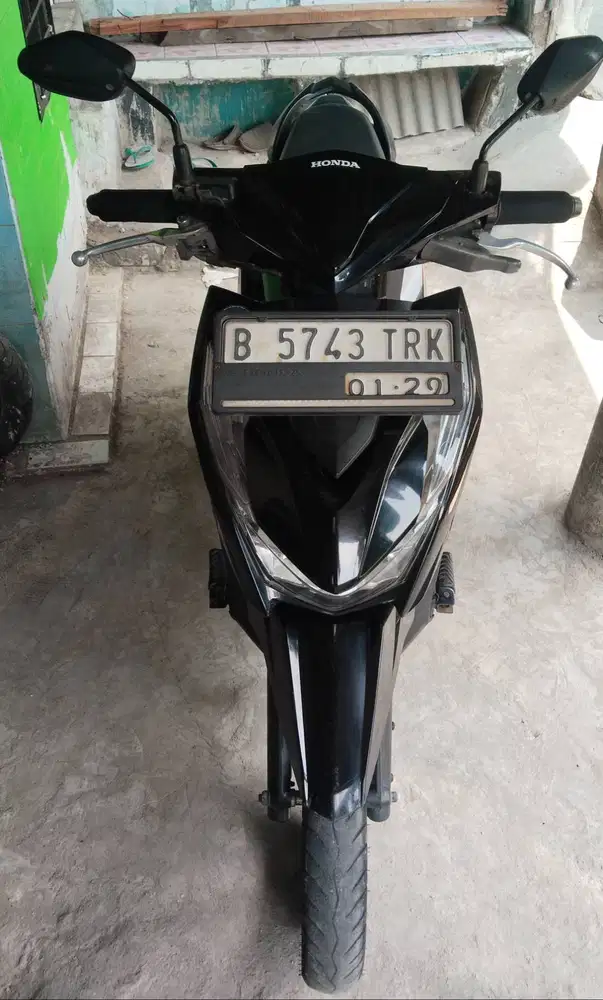 Jual motor Honda beat cbs thn 2023