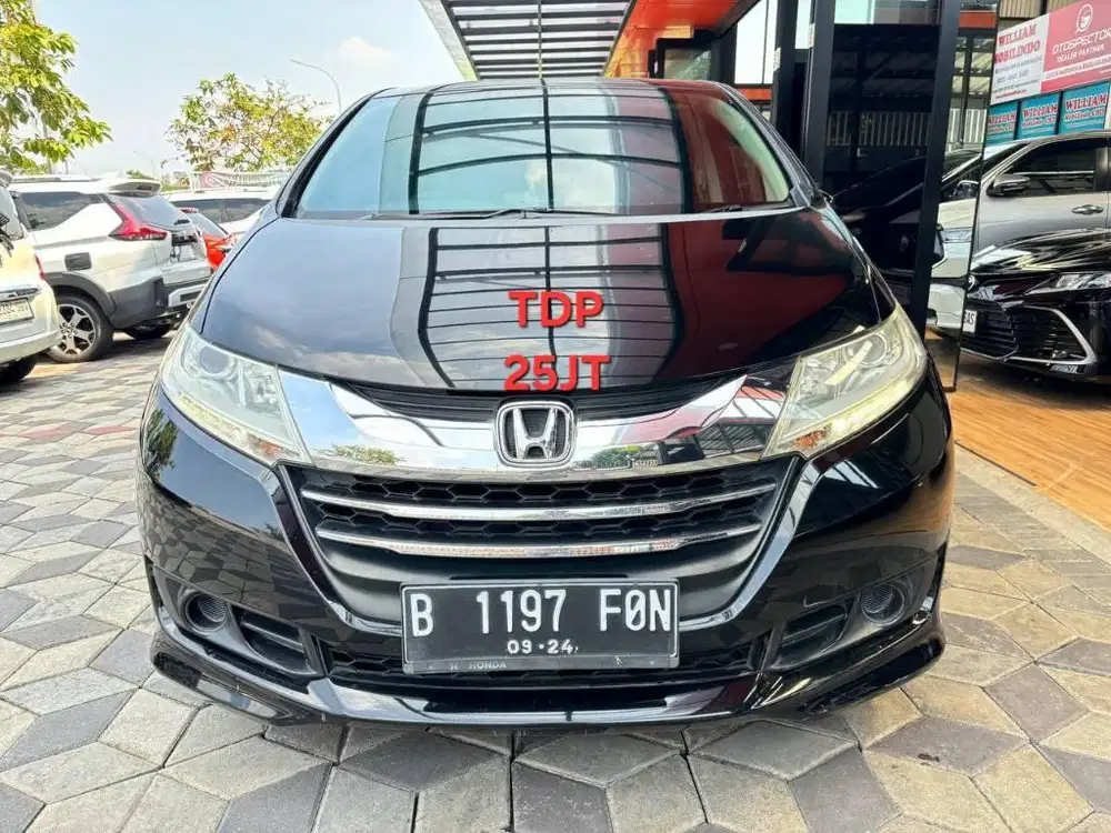 Honda Odyssey Matic Tahun 2014 Kondisi Mulus Terawat Istimewa
