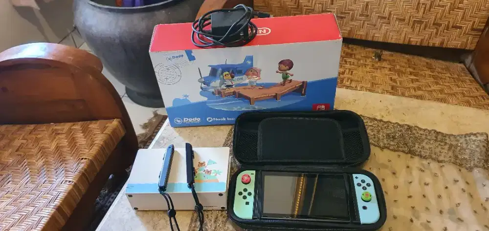 Nintendo Switch V2 Animal Crossing Special Edition — Fullset Mulus