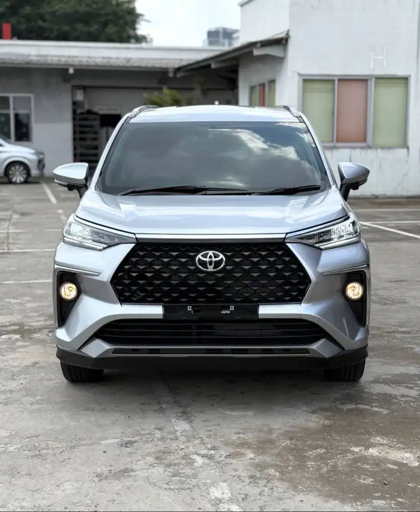 Toyota Veloz V Hybrid CVT 2026 – Promo Spesial Auto2000 Jatiasih
