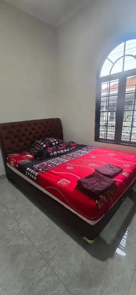 1 Set Tempat Tidur