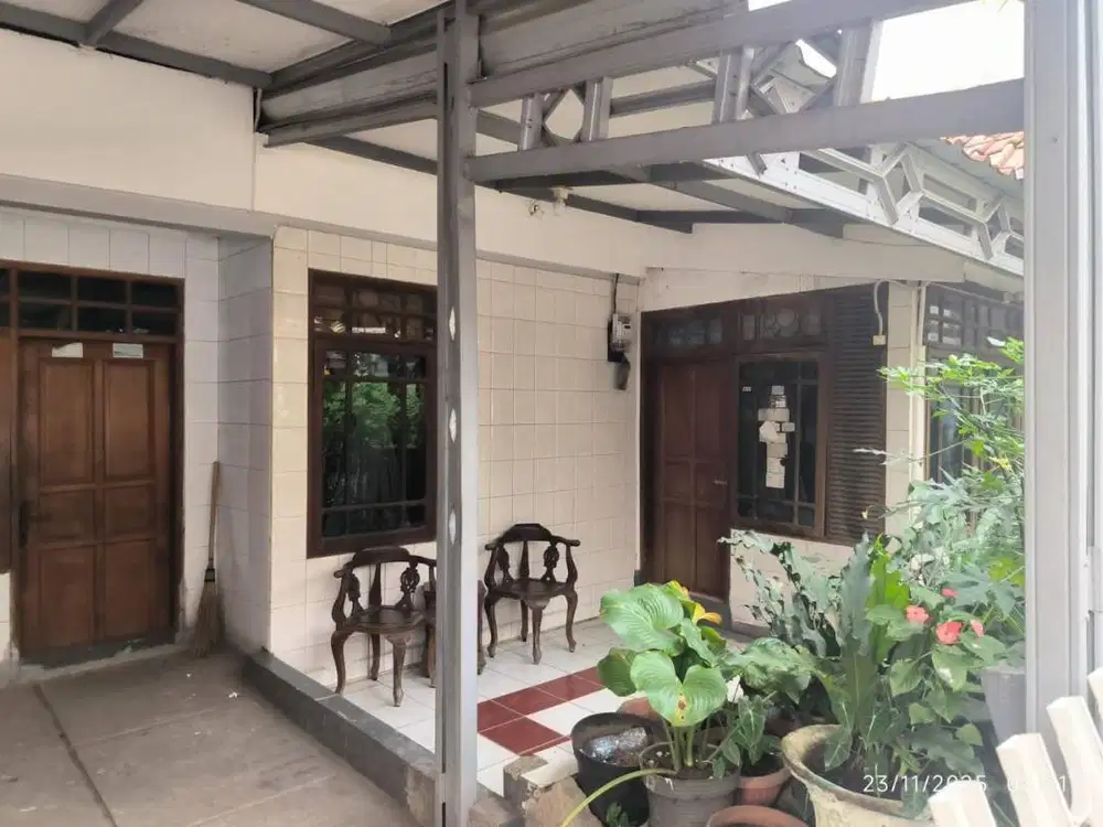 Dijual Rumah Cocok Untuk Di Buat Kos Kosan atau tempat tinggal