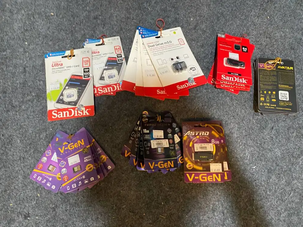 Jual borongan Flashdisk dan memory Card kondisi baru