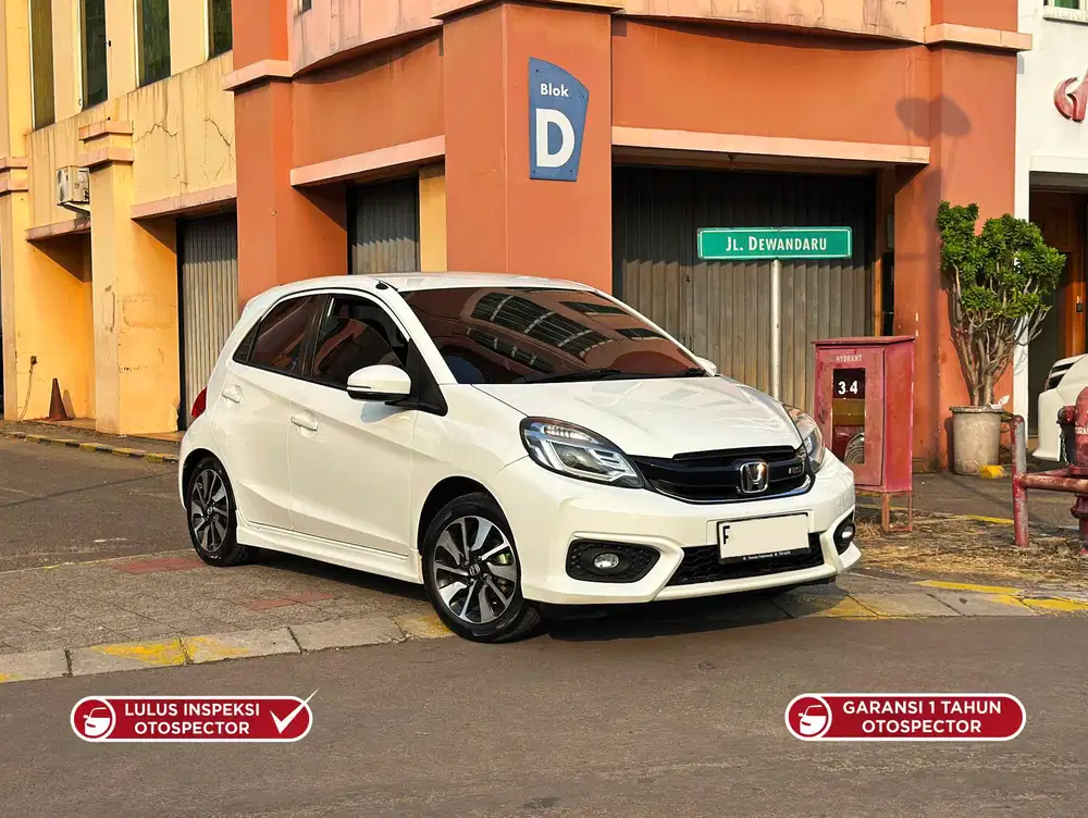 DP minim Brio RS matic 2017 cvt putih honda facelift