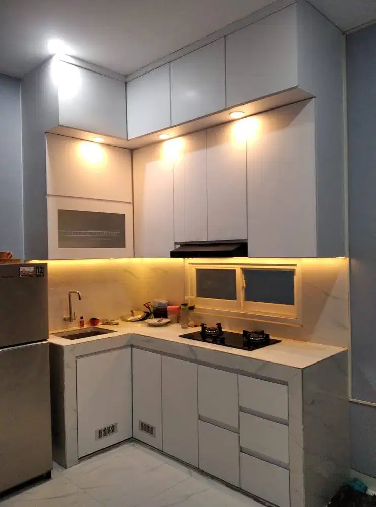 KITCHEN SET KEKINIAN ,CUSTOM SIDOARJO SURABAYA