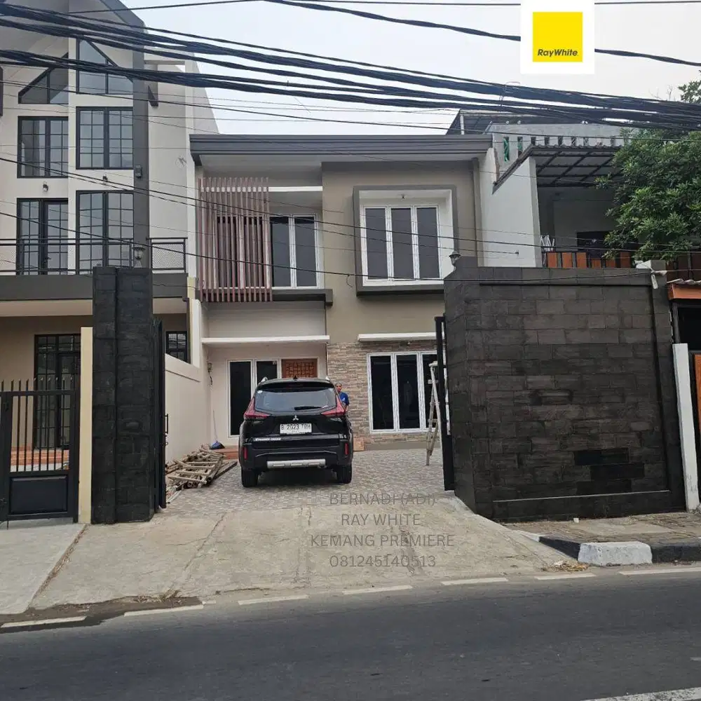 Rumah Premium Untuk Usaha