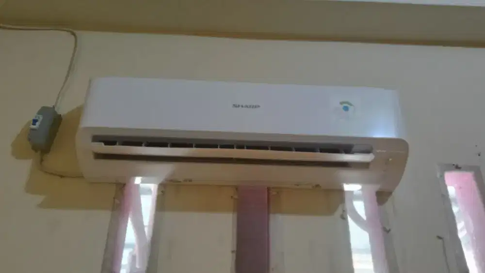 Dijual ac merek SHARP AH-5 BEY