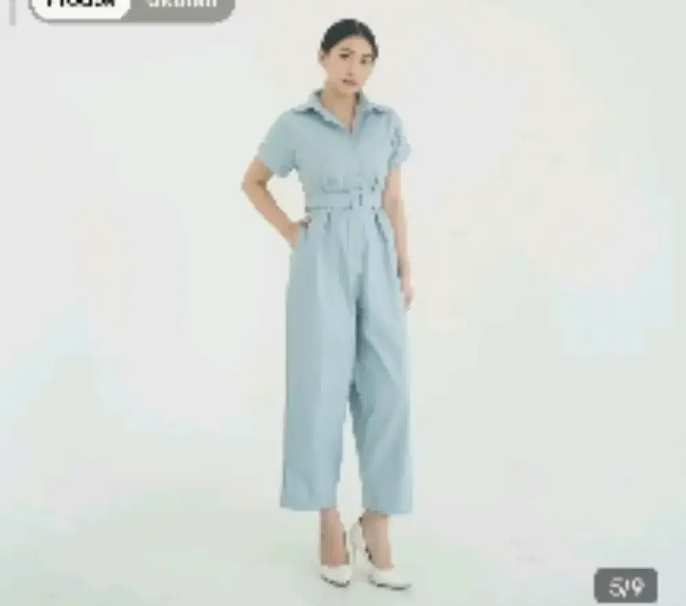 Jumpsuit . Biru muda .