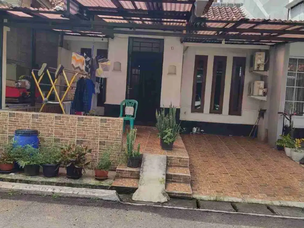 Dijual rumah siap huni di  taman ubud cempaka, lippo karawaci.