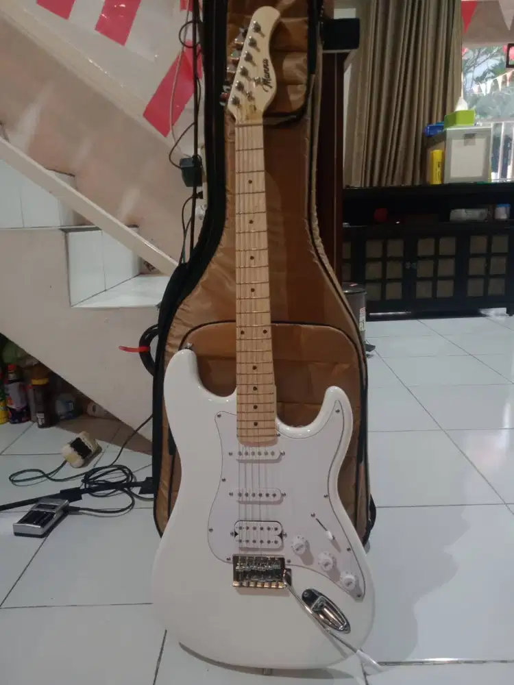 Gitar Manna ST Series