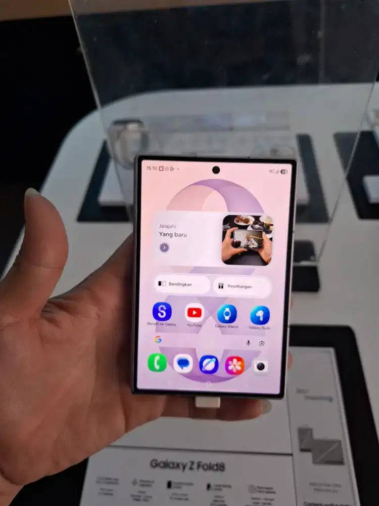 Samsung galaxy Z fold 8 cash credit