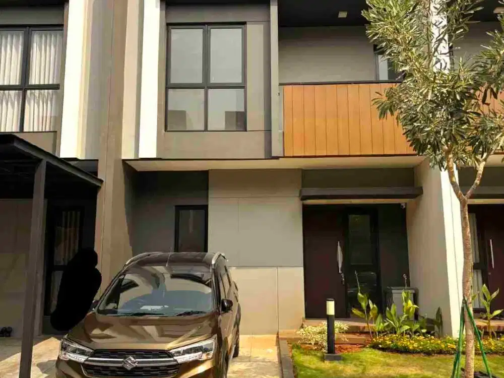 DISEWAKAN RUMAH DI CLUSTER REGIA SUMMARECON CROWN GADING BEKASI DEKAT HARAPAN INDAH