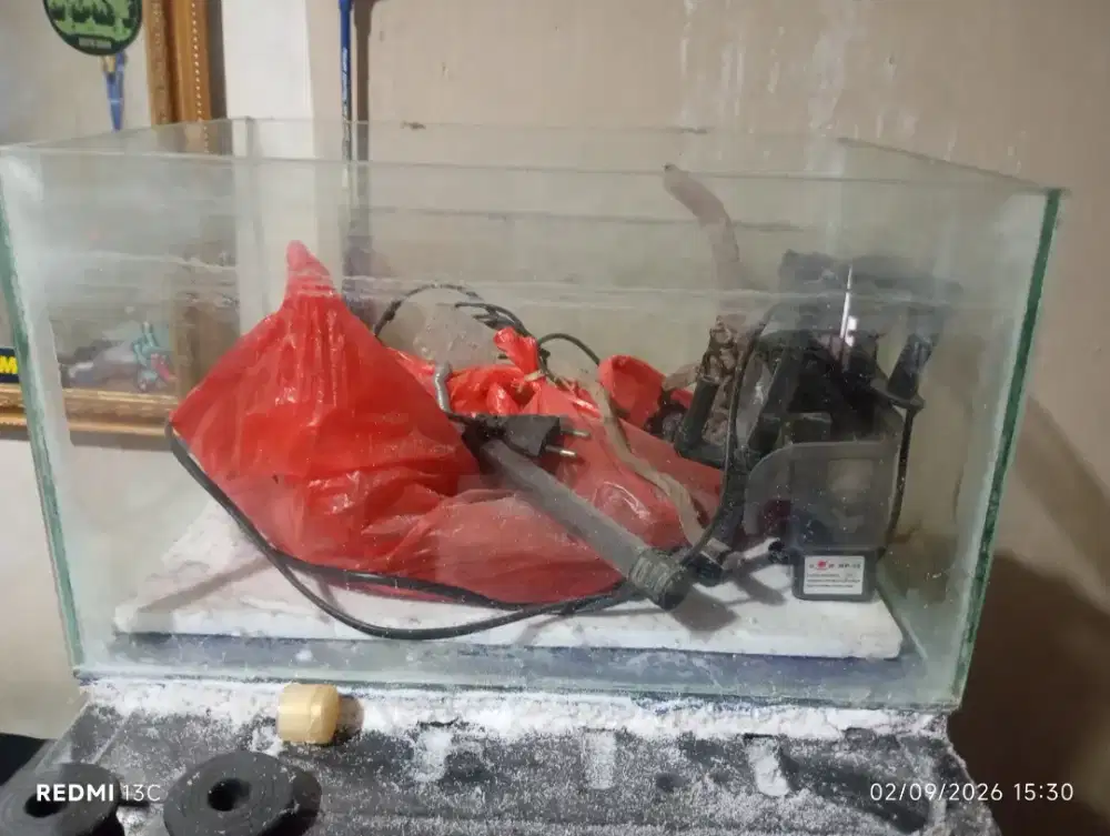 akuarium uk 40x23x30