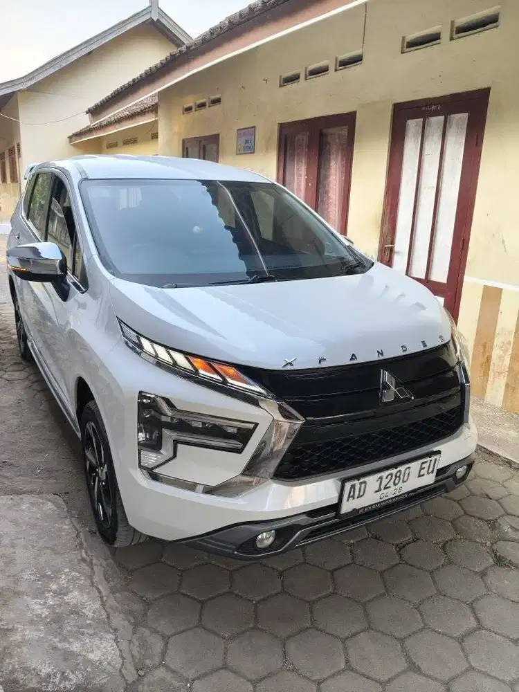 xpander ultimate th 2023