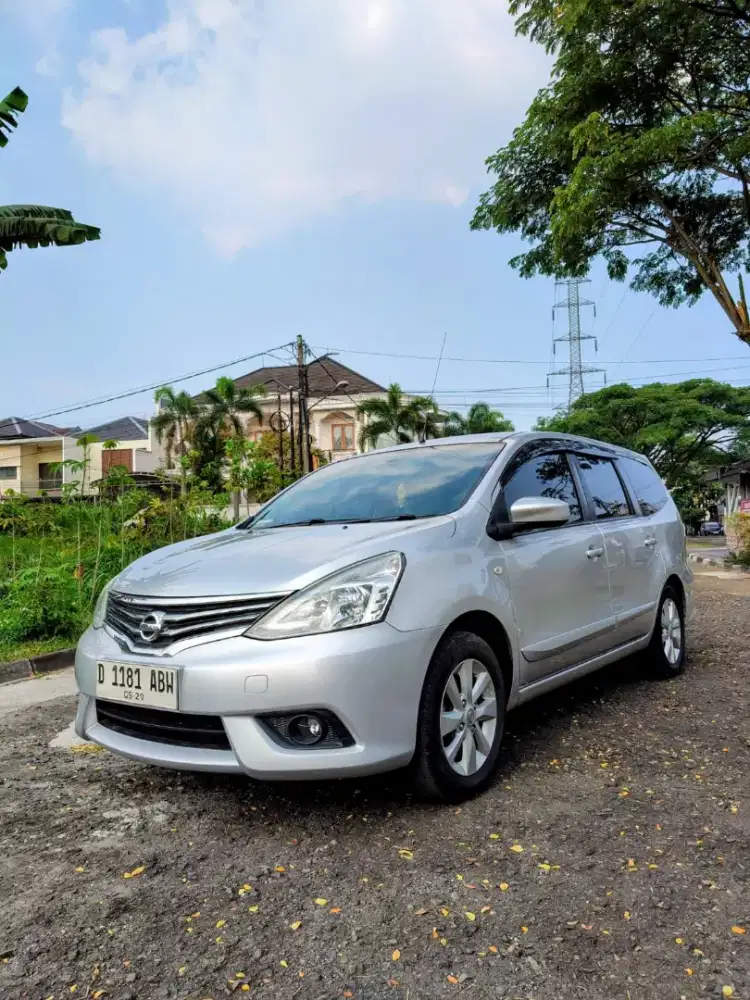 GRAND LIVINA SV MANUAL 2014 - KM LOW 65RB