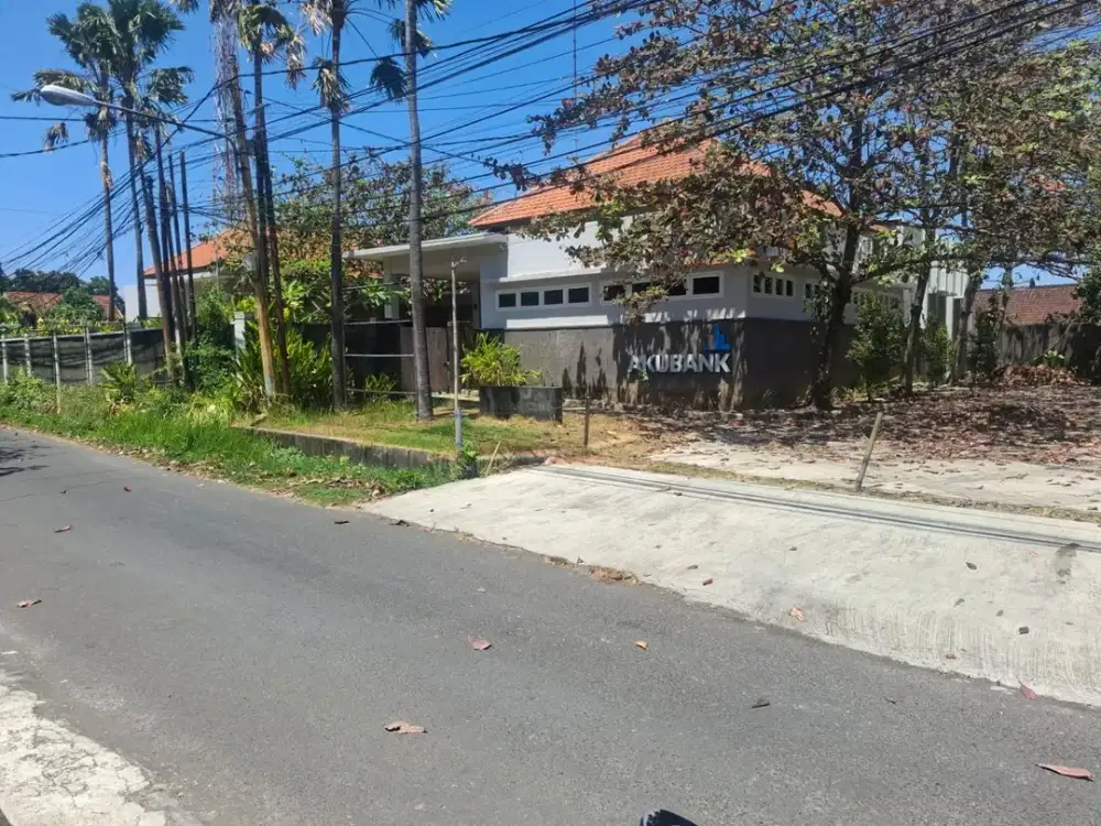 DISEWAKAN GEDUNG MEWAH DI RENON
