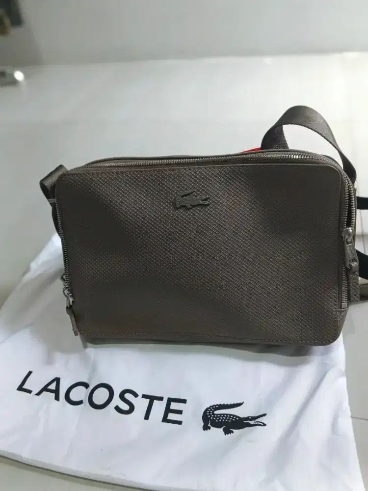 Dijual Tas Lacoste original baru 2x pakai