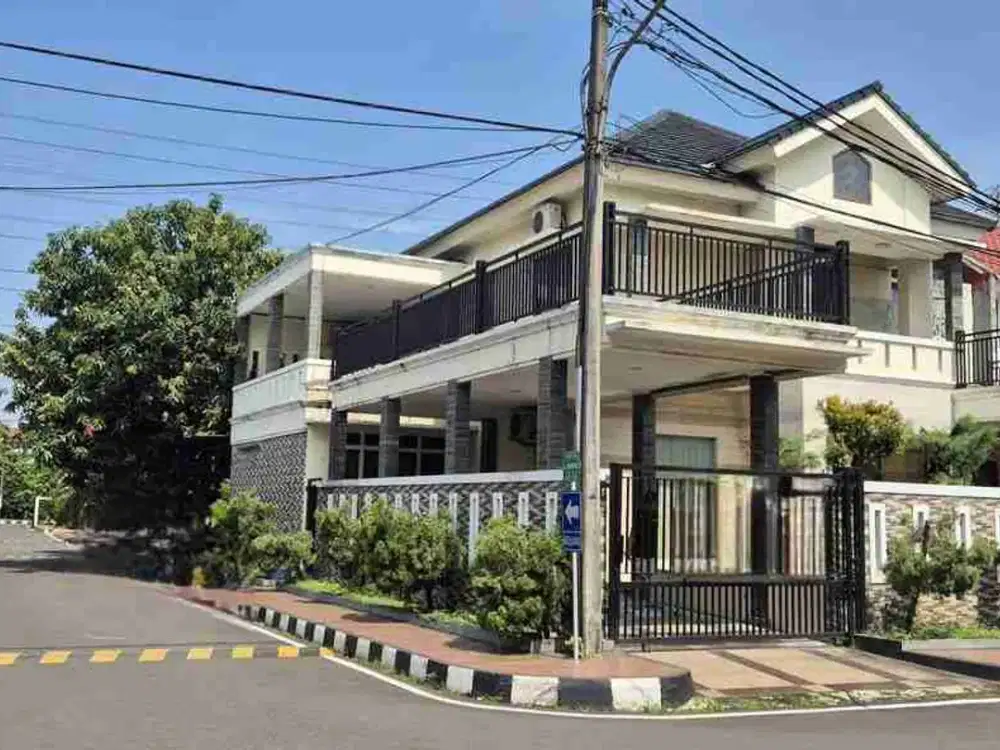 DIJUAL CEPAT – RUMAH HOOK MEWAH FULL FURNISH di Perumahan Mediterania Regency Cikunir, Bekasi Selatan.