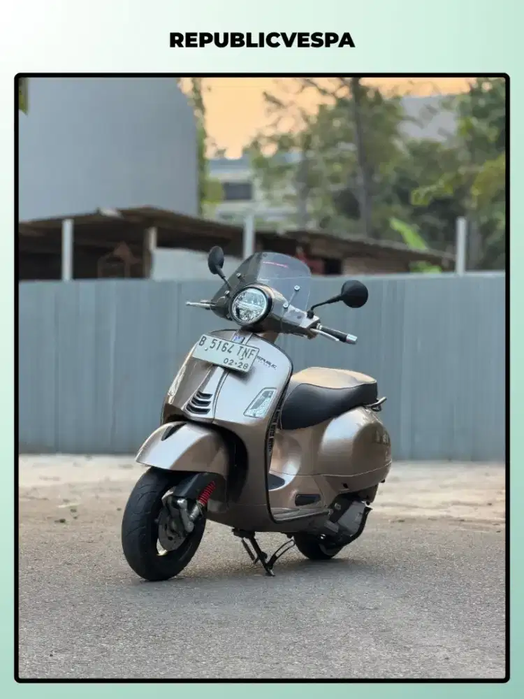 DIJUAL VESPA GTS 4V 150 IGET ABS LED THN 2022 LIMITED EDITION!