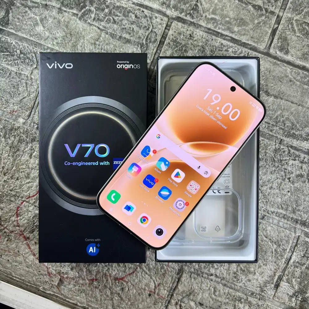 Vivo V70 5G Ram 8/256 GB Pemakaian singkat