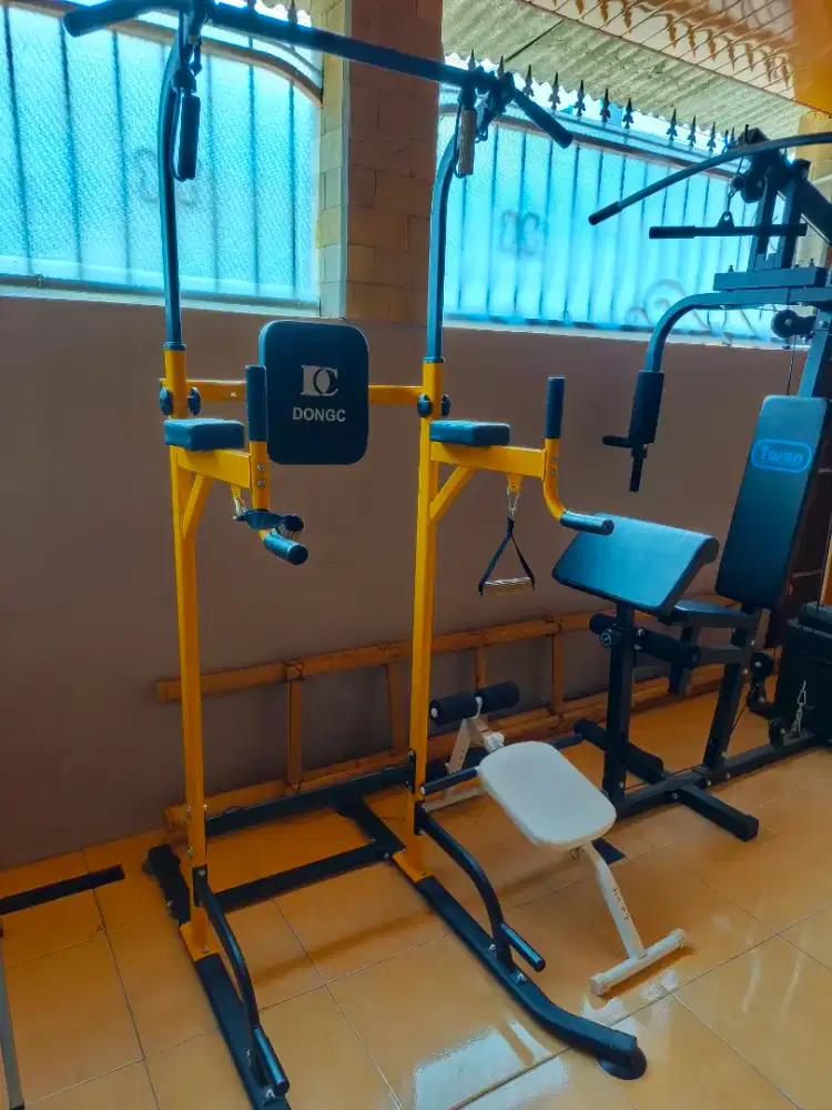 Alat gym multifungsi pull up, Dipping, Chin up, Hanging Bar