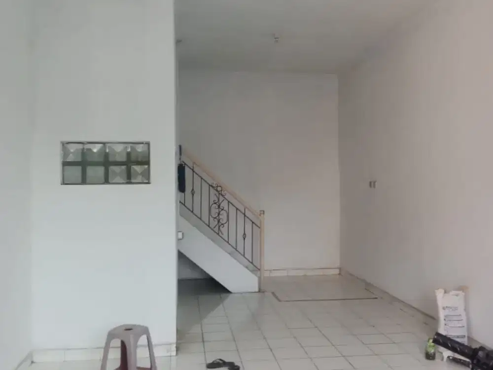 Disewa Ruko di Jl Kamal Raya Tegal Alur