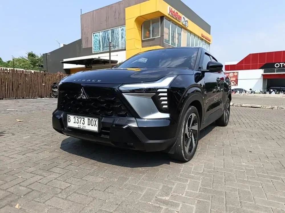 DP 35jt // 2023 MITSUBISHI XFORCE ULTIMATE 1.5 AT