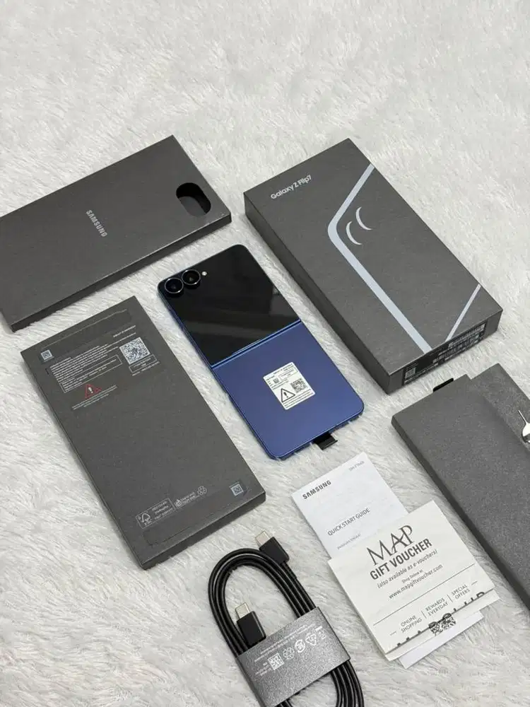 Samsung Z Flip 7 12/512GB Like New Garsi 10 Oktober 2027 - Blue Shadow