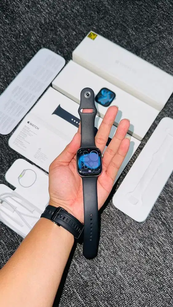 Apple Watch Series 11 46mm BH100 Like new