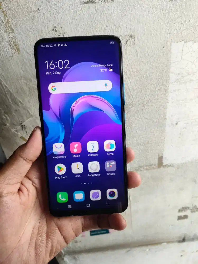 Vivo V15 ram 6/64gb