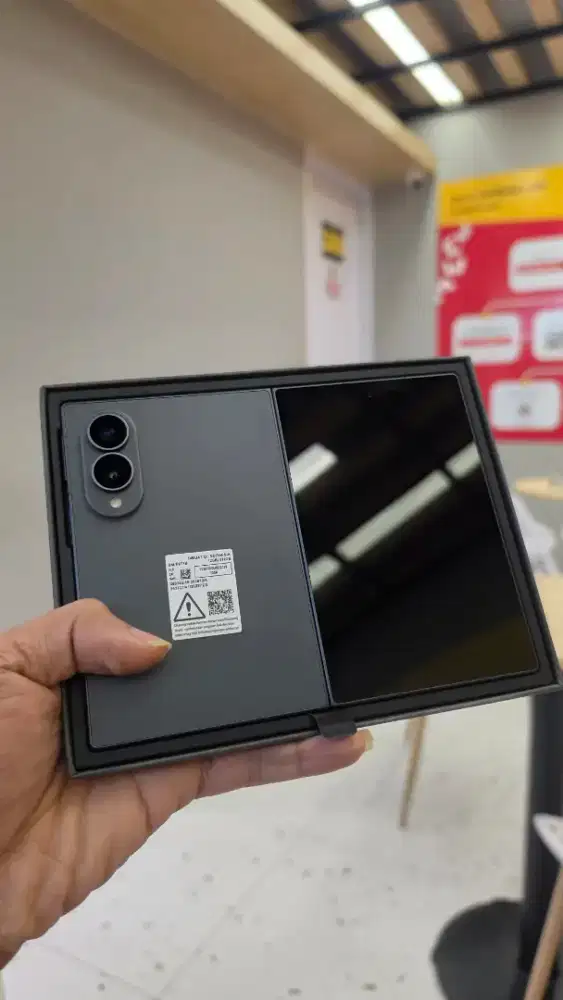 SAMSUNG Z FOLD 8 WIDE