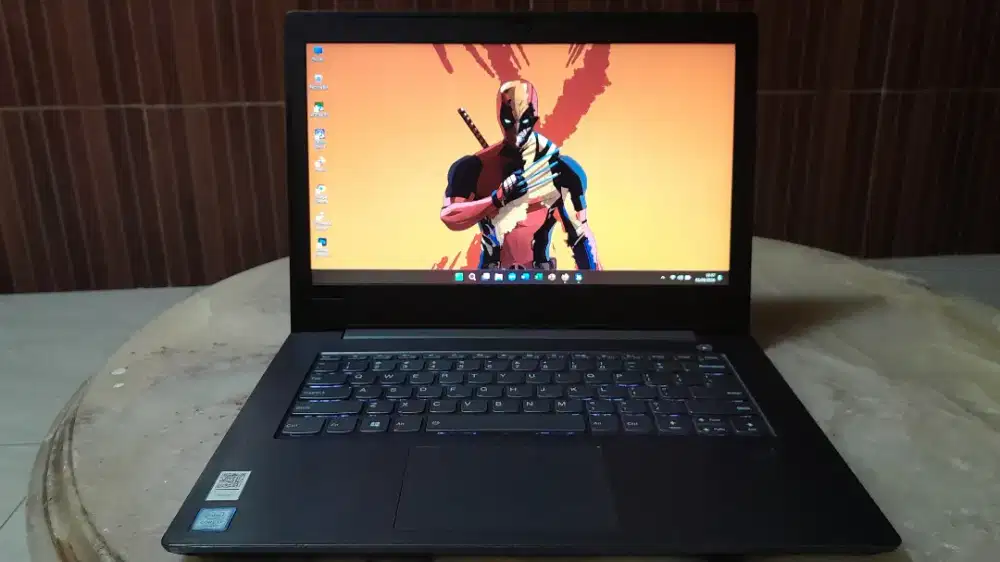 Laptop Lenovo V330 core i3 Ram 8GB DDR4 ssd m2 128GB Backlight GEN 7