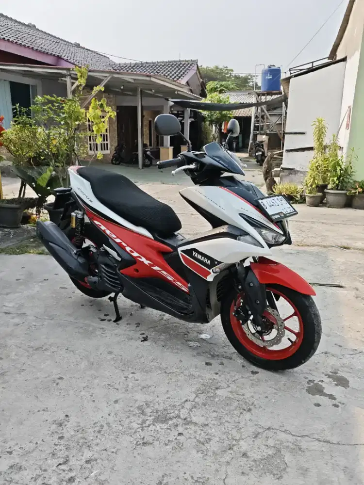 YAMAHA AEROX 2020 PUTIH