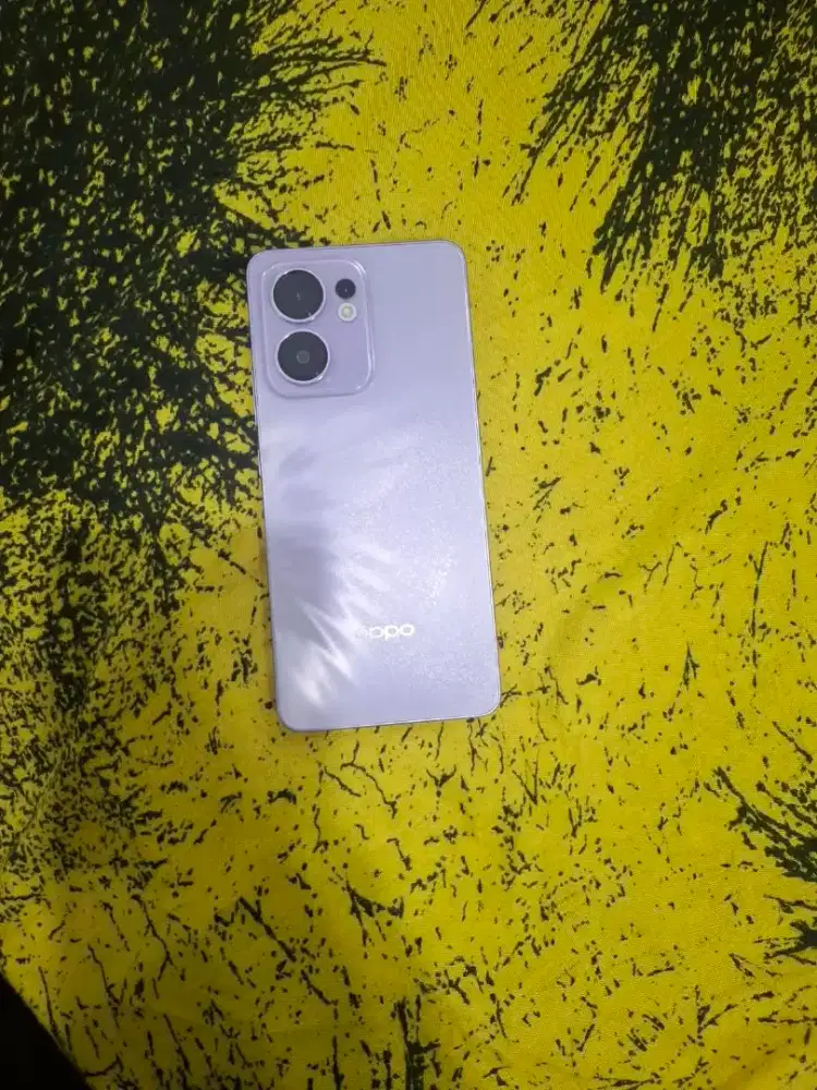 Dijual cepat... Oppo Reno 13 F 5G