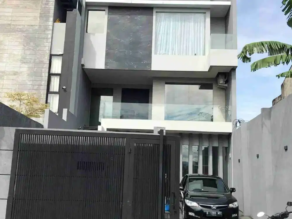 Jual rumah di Cipaku Setiabudi dekat Kampus UPI