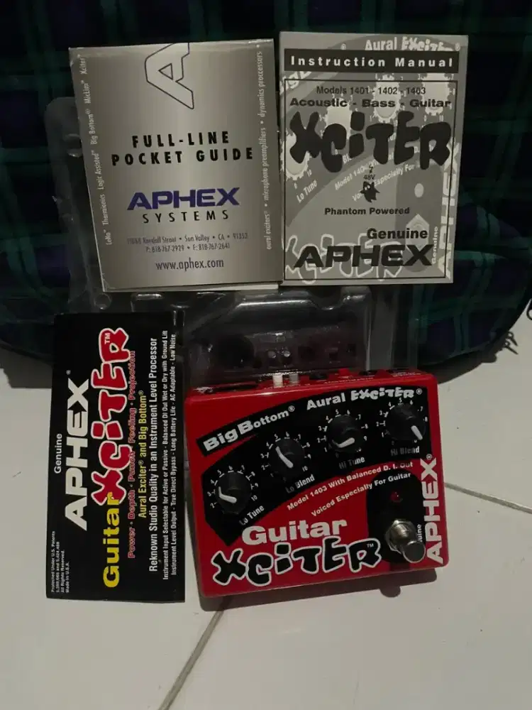 Aphex Model 1403 Guitar Xciter teknologi Big Bottom  Aural Exciter.