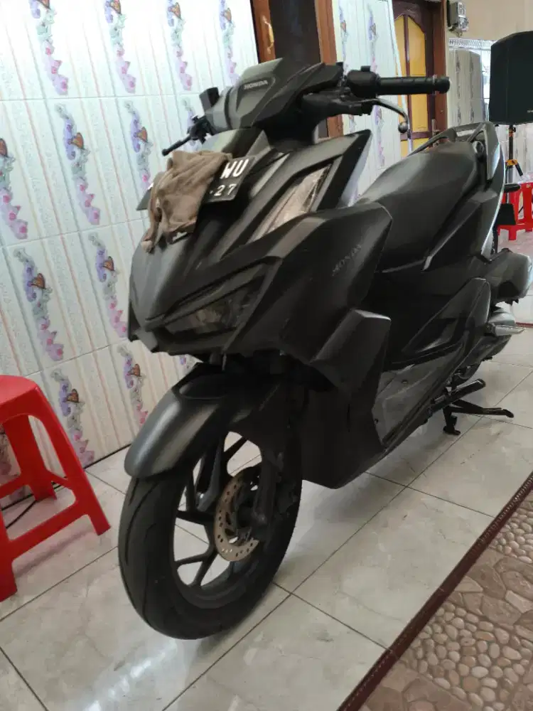 Vario 160 AD solo mesin halus segel jual karena BU