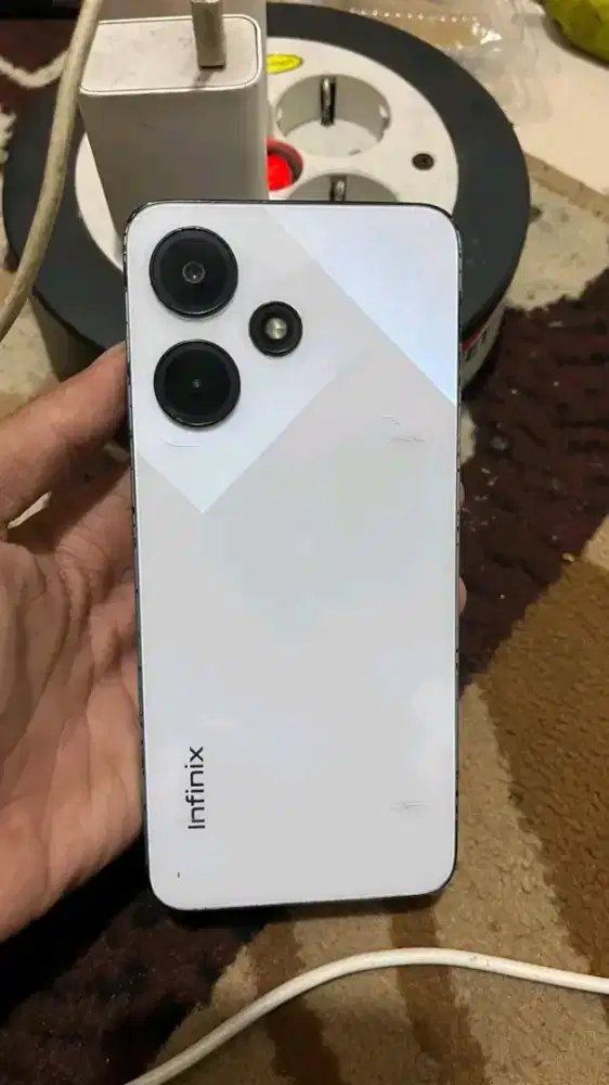 Infinix hot 30i (8+8/128gb)