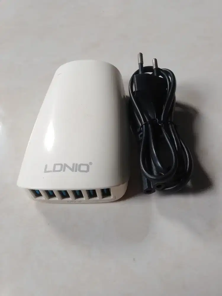 LDNIO charger 6 port 27W