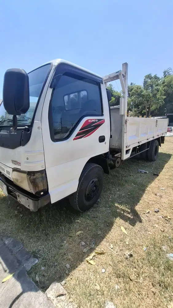 Isuzu NKR55 Turbo 6 roda kondisi siap kerja