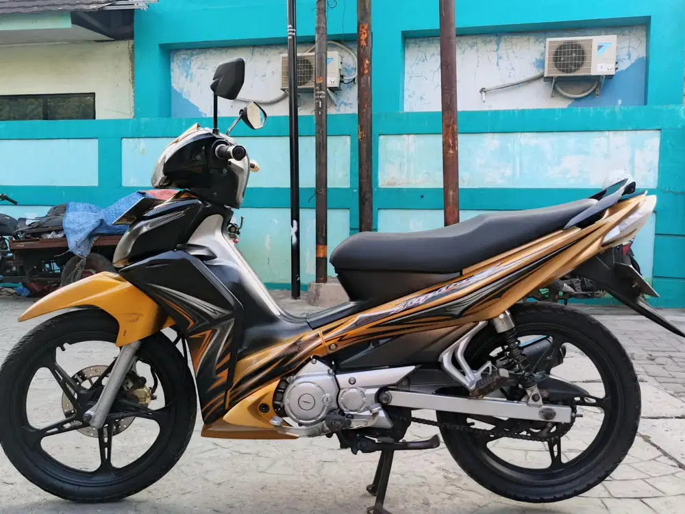 Yamaha Jupiter z 2012 stater tokcer halus mulus terawat