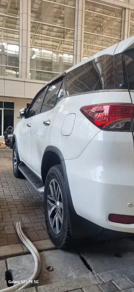 Jual mobil Fortuner vrz 2.4 AT solar