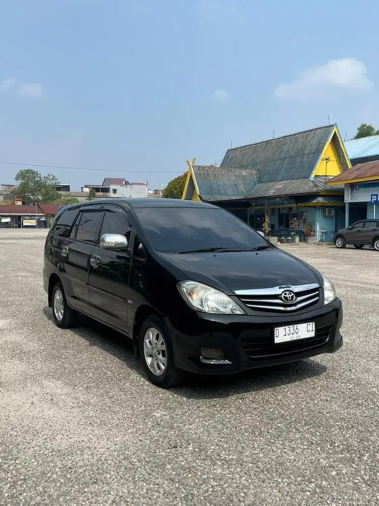 Toyota Innova 2.0 G manual 2009